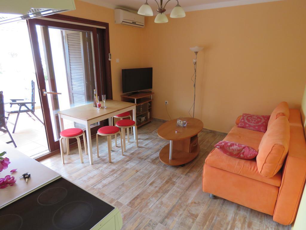 City Center Apartments Novaglia Esterno foto
